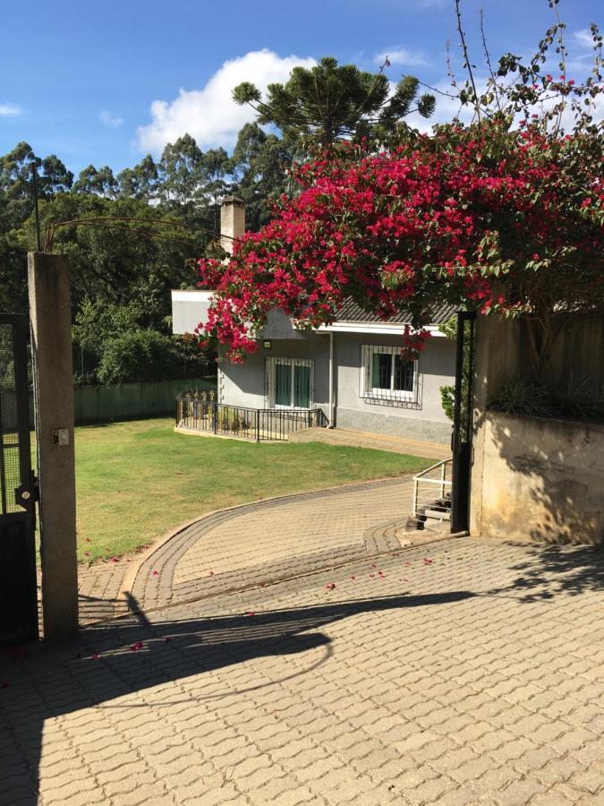 Excelente Casa, Bairro Nobre Em Campos Do Jordaoヴィラ エクステリア 写真