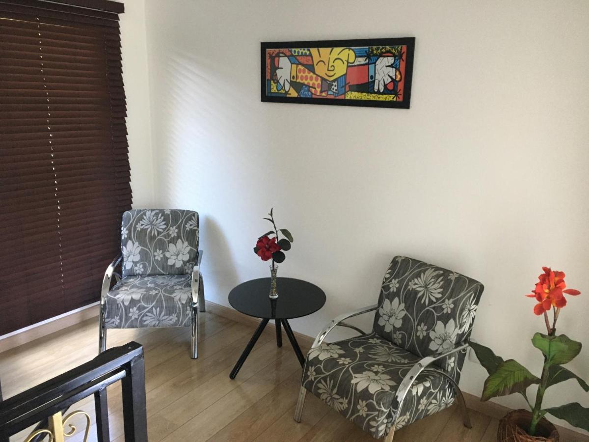 Excelente Casa, Bairro Nobre Em Campos Do Jordaoヴィラ エクステリア 写真