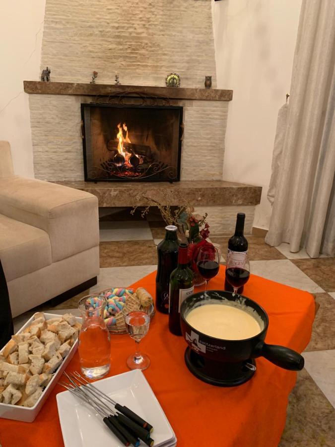 Excelente Casa, Bairro Nobre Em Campos Do Jordaoヴィラ エクステリア 写真